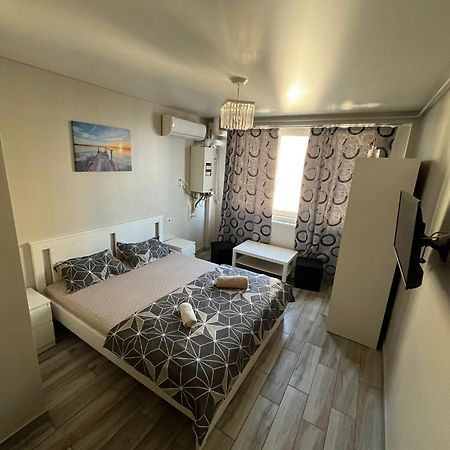 Ceronav Portului Studio Galaţi Extérieur photo