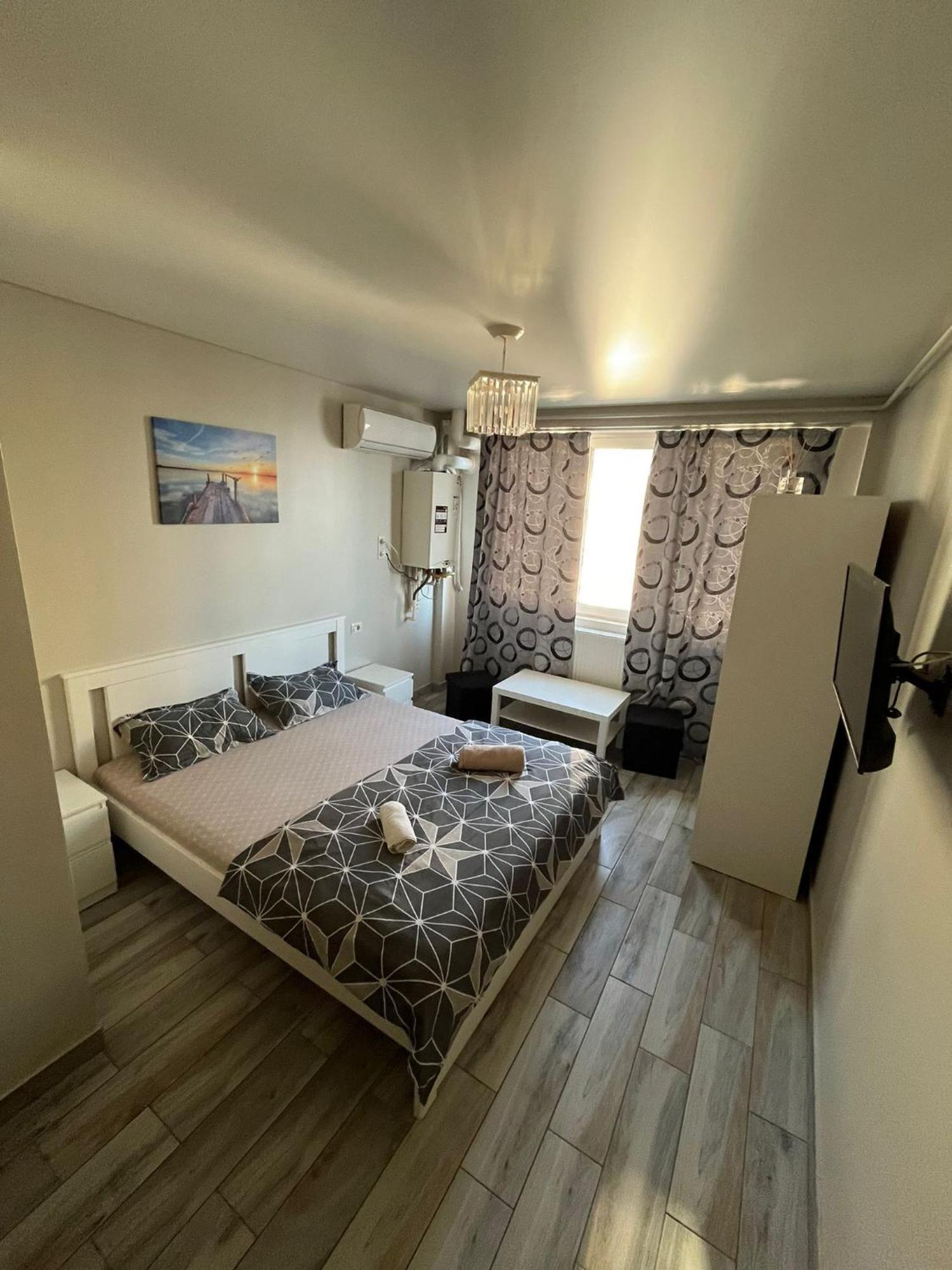 Ceronav Portului Studio Galaţi Extérieur photo